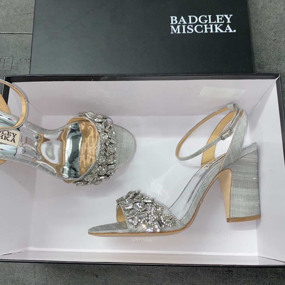 Badgley Mischka Jill silver sparkly sandals